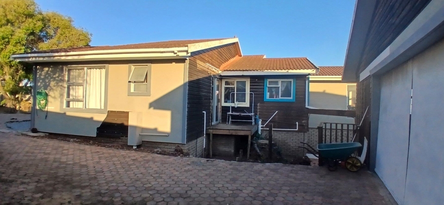 3 Bedroom Property for Sale in Dana Bay Western Cape